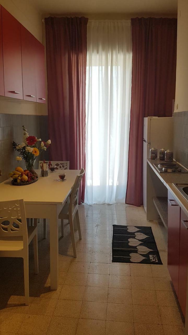 Отель Residenze Benedetto Croce Бари Экстерьер фото